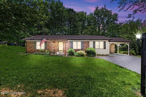 401 Embry Villa Dr, Leitchfield, KY, 42754-1658 | Card Image