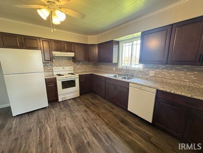 11748 W 450 N, House other with 3 bedrooms, 2 bathrooms and null parking in Cromwell IN | Image 5