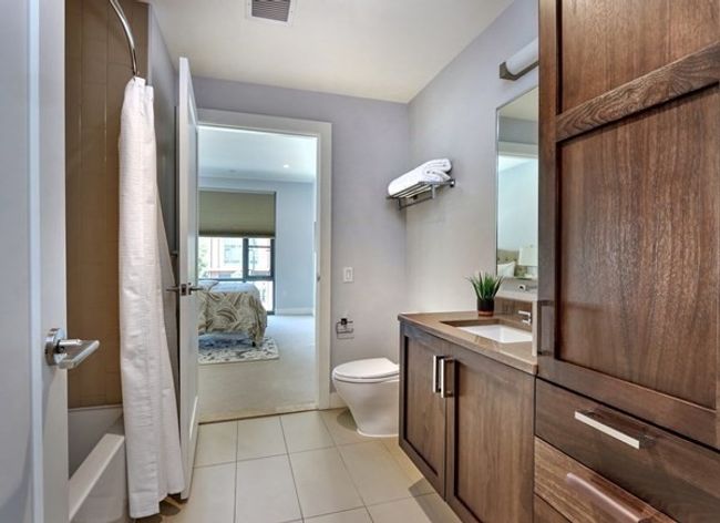 UNIT-204 - 32 Traveler St, Condo with 2 bedrooms, 2 bathrooms and null parking in Boston MA | Image 17