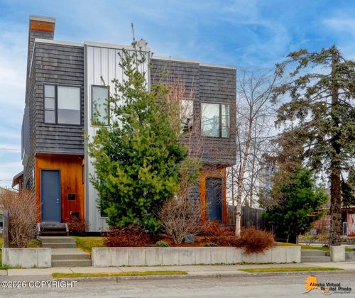 1105 W 11th Ave, Anchorage, AK, 99501-4242 | Card Image