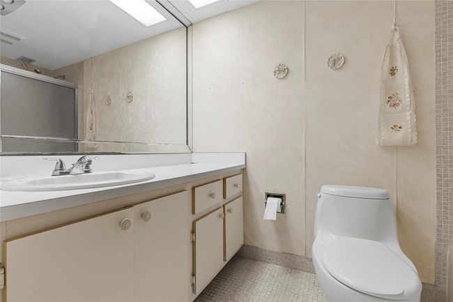 APT-103 - 3000 S Course Dr, Condo with 2 bedrooms, 2 bathrooms and null parking in Pompano Beach FL | Image 13