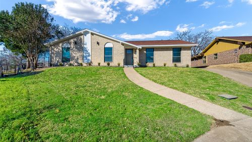 5945 Fox Hill Ln, Dallas, TX, 75232-2519 | Card Image