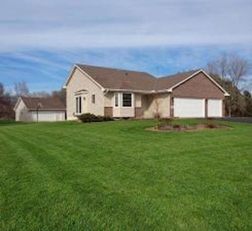 1603 149th Ln Ne, Ham Lake, MN, 55304-6202 | Card Image