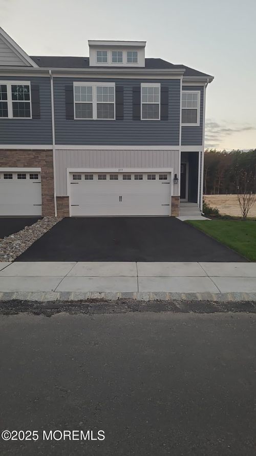 233 Mantoloking Dr, Jackson, NJ, 08527-3226 | Card Image