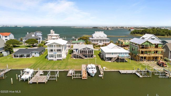 141 Bay View Blvd, House other with 3 bedrooms, 3 bathrooms and 1 parking in Atlantic Beach NC | Image 37