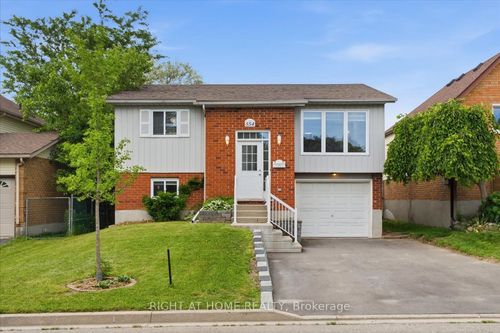 554 Halberstadt Cir, Cambridge, ON, N3H5J5 | Card Image