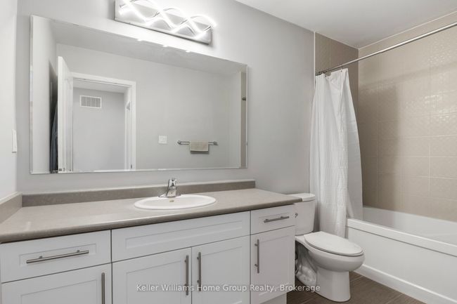 173 W Oak Trail, House attached with 3 bedrooms, 3 bathrooms and 1 parking in Kitchener ON | Image 25