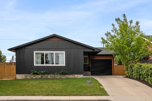 903 Sabrina Road Sw, Calgary, AB, T2W0P5 | Card Image