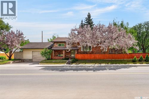 2330 Central Ave, Prince Albert, SK, S6V4X5 | Card Image