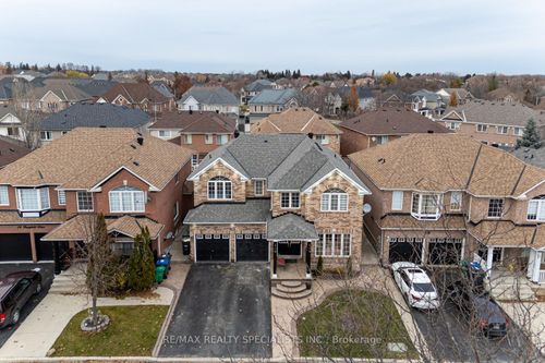30 Bowsfield Dr, Brampton, ON, L6P1A6 | Card Image