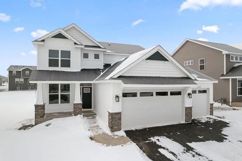 7555 Upper 42nd St N, Oakdale, MN, 55128-2610 | Card Image