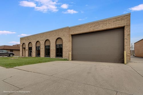 1340 Louis Ave, Elk Grove Village, IL, 60007-2310 | Card Image