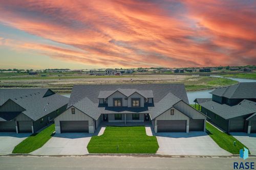 1137 E Thompson Pl, Tea, SD, 57064-8096 | Card Image