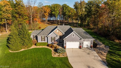 2235 Mahoning Rd, Lake Milton, OH, 44429-9692 | Card Image
