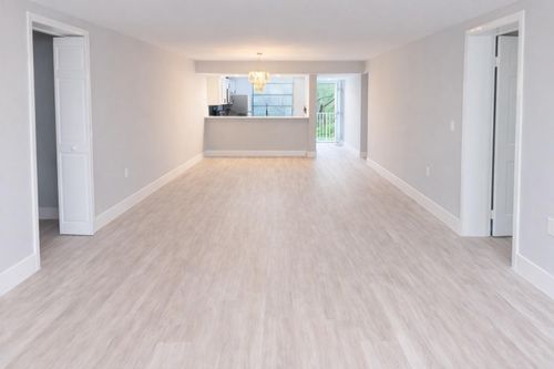 205-1717 Whitehall Dr, Davie, FL, 33324-6970 | Card Image