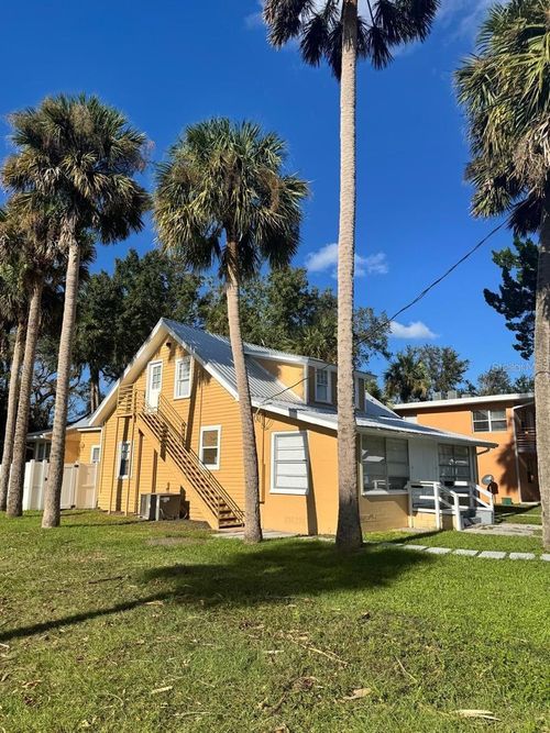 3-860 Magnolia Ave, DAYTONA BEACH, FL, 32114-4179 | Card Image
