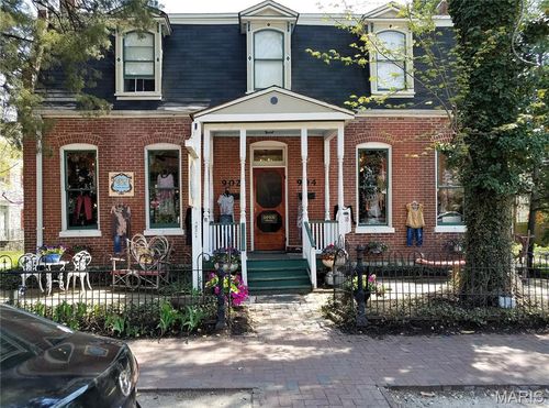 902 S Main St, Saint Charles, MO, 63301-3446 | Card Image