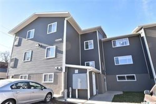 103-221 Main St S, Moose Jaw, SK, S6H2R4 | Card Image