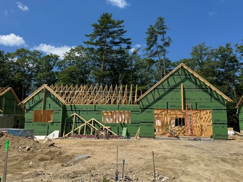 28 Forest Glen Lane, Topsham, ME, 04086 | Card Image