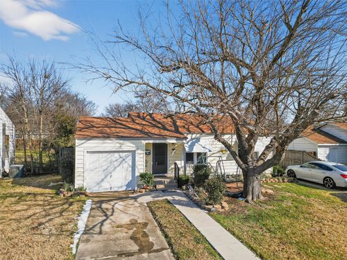 4945 Gilbert Dr, Fort Worth, TX, 76116-8919 | Card Image