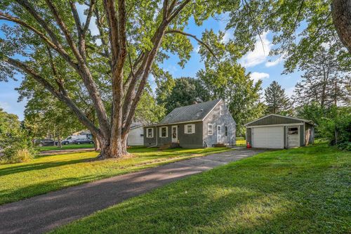 1704 Gurney St, Maplewood, MN, 55117-2320 | Card Image