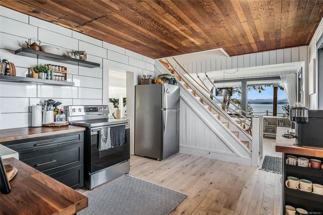 460 1st St, House other with 4 bedrooms, 2 bathrooms and null parking in Sointula BC | Image 15