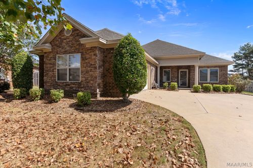 704 Briarcliff Pl, Prattville, AL, 36066-7421 | Card Image