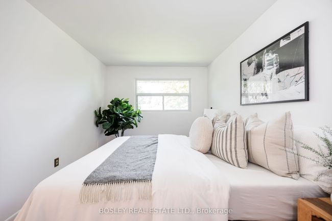 52 Ravencliff Cres, House other with 4 bedrooms, 2 bathrooms and 2 parking in Scarborough ON | Image 20