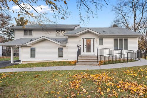 104 W Maple Ave, Monsey, NY, 10952-2429 | Card Image