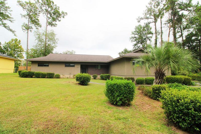 Pinecliff Dr, Valdosta, GA 31602