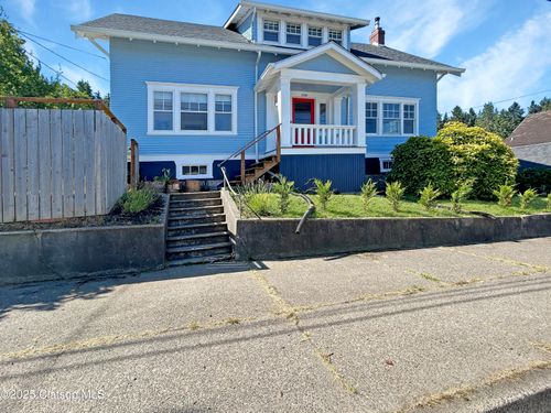 4585 Leif Erikson Dr, Astoria, OR, 97103-2221 | Card Image