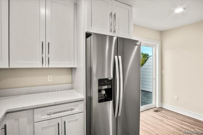 53612 Springdale St, Condo with 2 bedrooms, 3 bathrooms and null parking in Macomb MI | Image 11