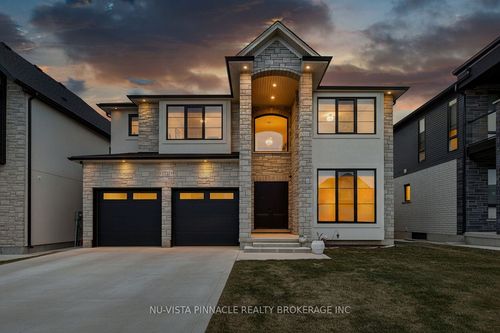 1521 Medway Park Dr, London, ON, N6G0Z6 | Card Image