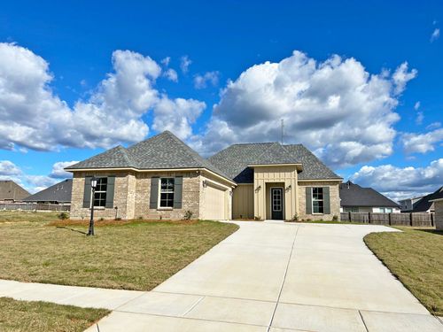 273 Woodcrest Dr, Stonewall, LA, 71078-9484 | Card Image