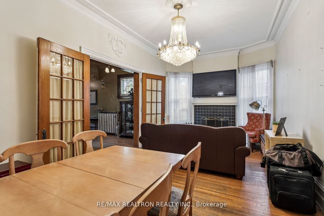177 Dowling Ave, House other with 8 bedrooms, 3 bathrooms and 2 parking in Toronto ON | Image 10