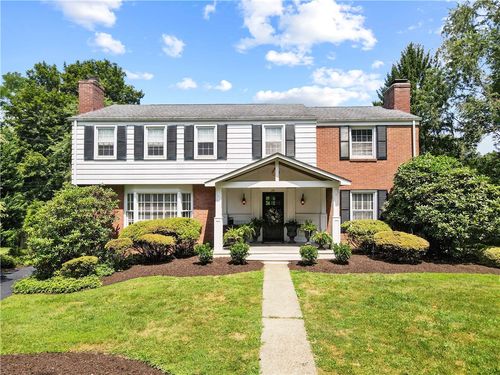 24 Oak Glen Dr, Oakmont, PA, 15139-1231 | Card Image