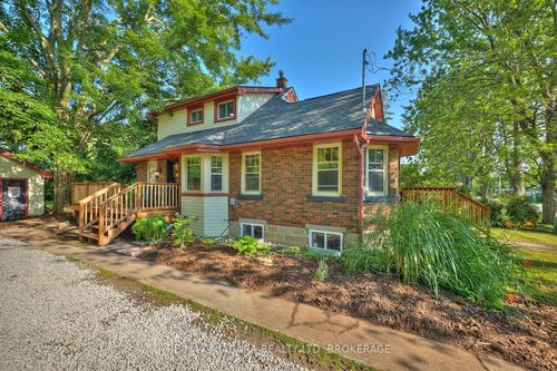 207 S Mill St, Fort Erie, ON, L0S1N0 | Card Image