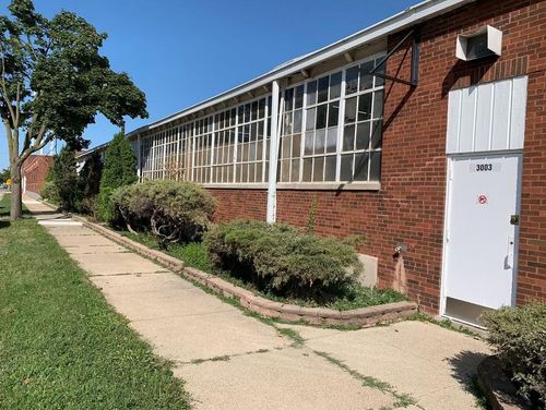 3000 Madison St, Bellwood, IL, 60104-2263 | Card Image