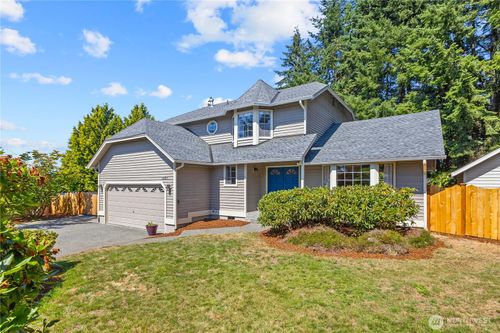 6807 185th St Sw, Lynnwood, WA, 98037-4132 | Card Image