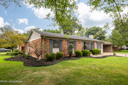 2804 Gleeson Ln, Jeffersontown, KY, 40299-1614 | Card Image