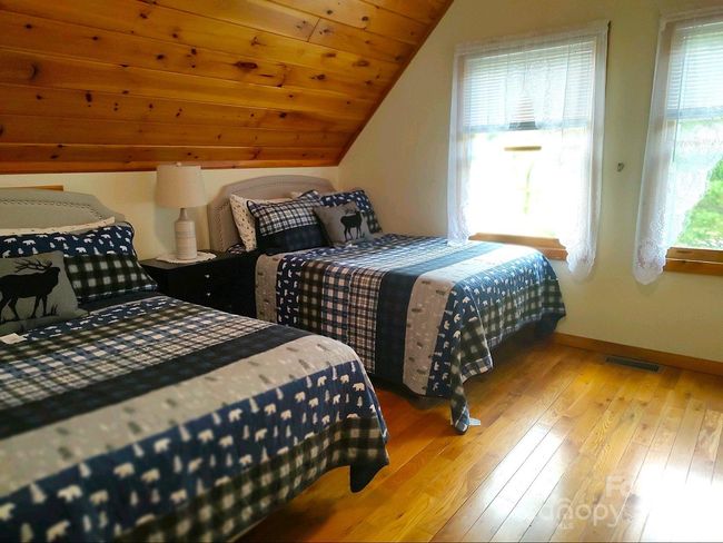 47 Country Creek Dr, House other with 2 bedrooms, 2 bathrooms and null parking in Sylva NC | Image 16