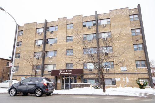 514-7854 S South Shore Dr, Chicago, IL, 60649-5375 | Card Image