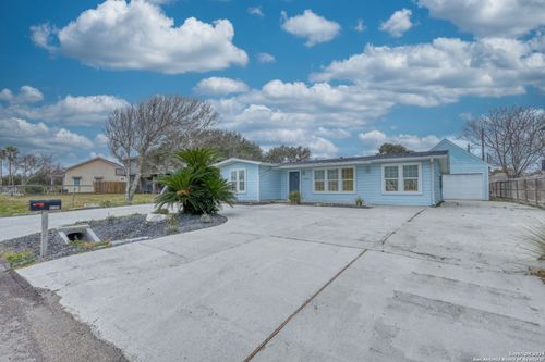 4034 Laguna Shores Rd, Corpus Christi, TX, 78418-3119 | Card Image