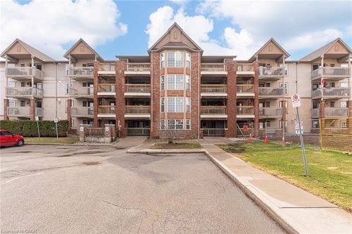 210-4005 Kilmer Dr, Burlington, ON, L7M4M2 | Card Image