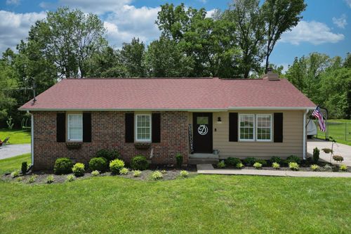 409 Sunnybrook Dr, White House, TN, 37188-9704 | Card Image
