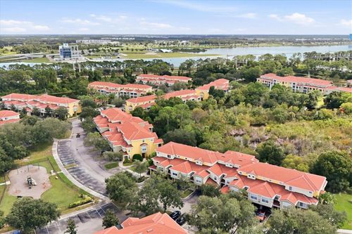 19-102-5711 Bentgrass Dr, SARASOTA, FL, 34235-7613 | Card Image