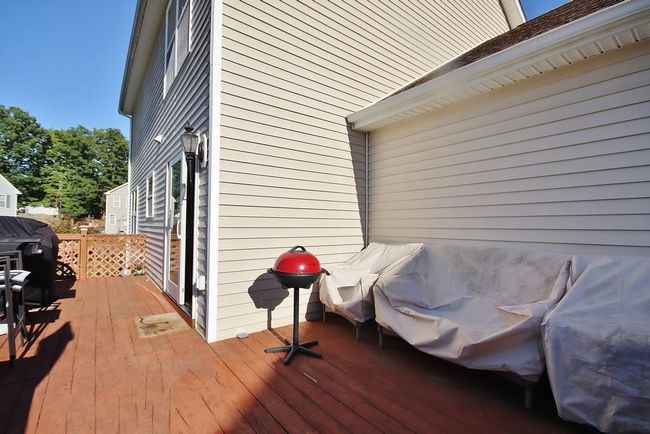 Deck | Image 31
