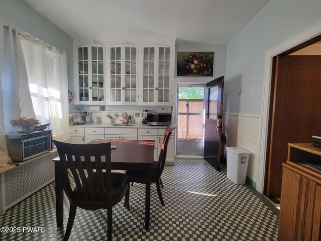 Kitchen | Image 11
