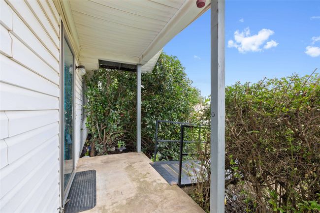 1101 W Hall St, House other with 3 bedrooms, 2 bathrooms and null parking in Bangs TX | Image 23