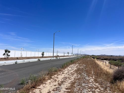 0 Avenue L8, Palmdale, CA, 93591 | Card Image